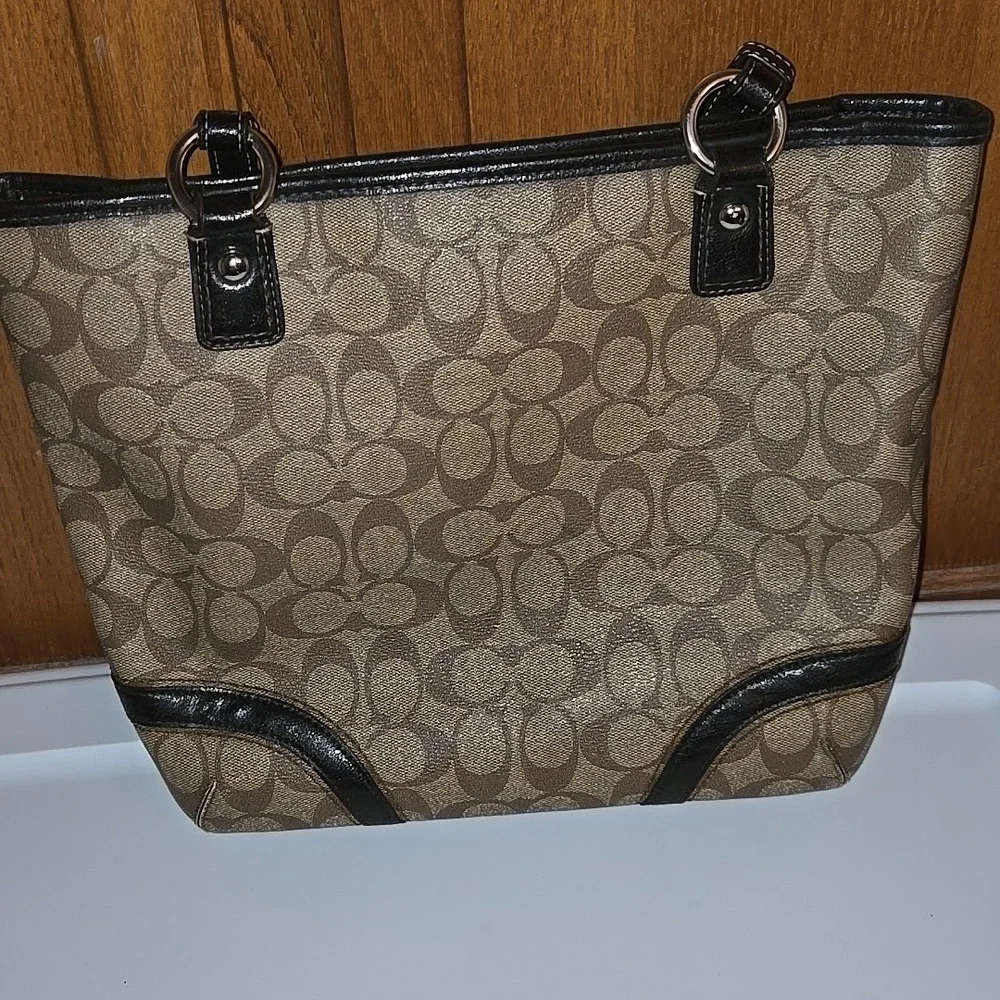 Coach handbag - Picture 6 of 14
